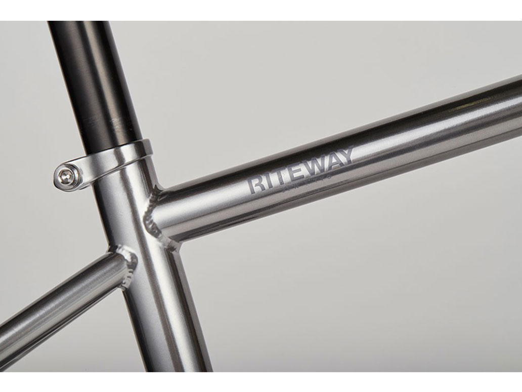 �\�m�} �A�h�x���`���[ 650B 2021�N���f�� [�O���X�`�^���V���o�[]