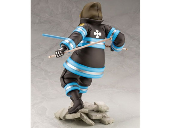 �����m���h�� ARTFX J 1/8 �A�[�T�[�E�{�C��