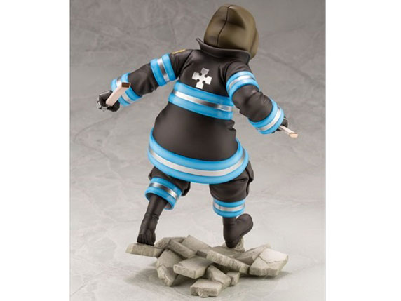 �����m���h�� ARTFX J 1/8 �A�[�T�[�E�{�C��