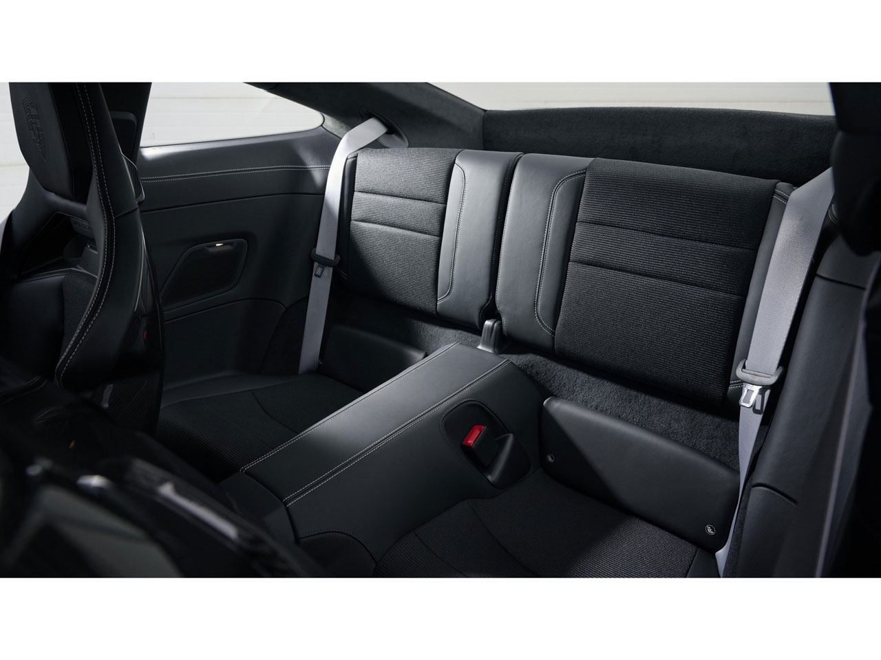 ポルシェ 911GT3 2021年モデル ベースグレードの価格・性能・装備