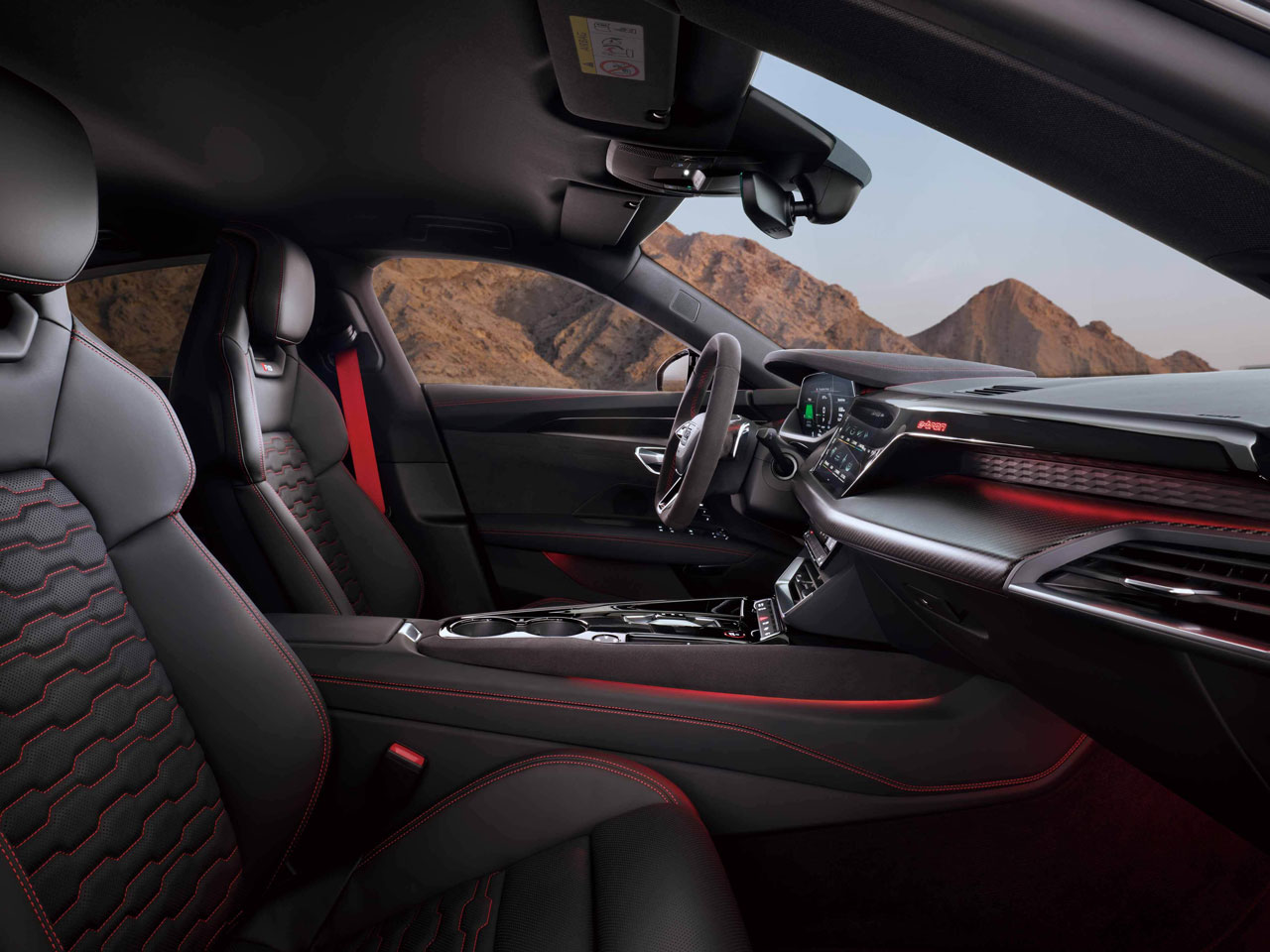 アウディ RS e-tron GTの価格・新型情報・グレード諸元