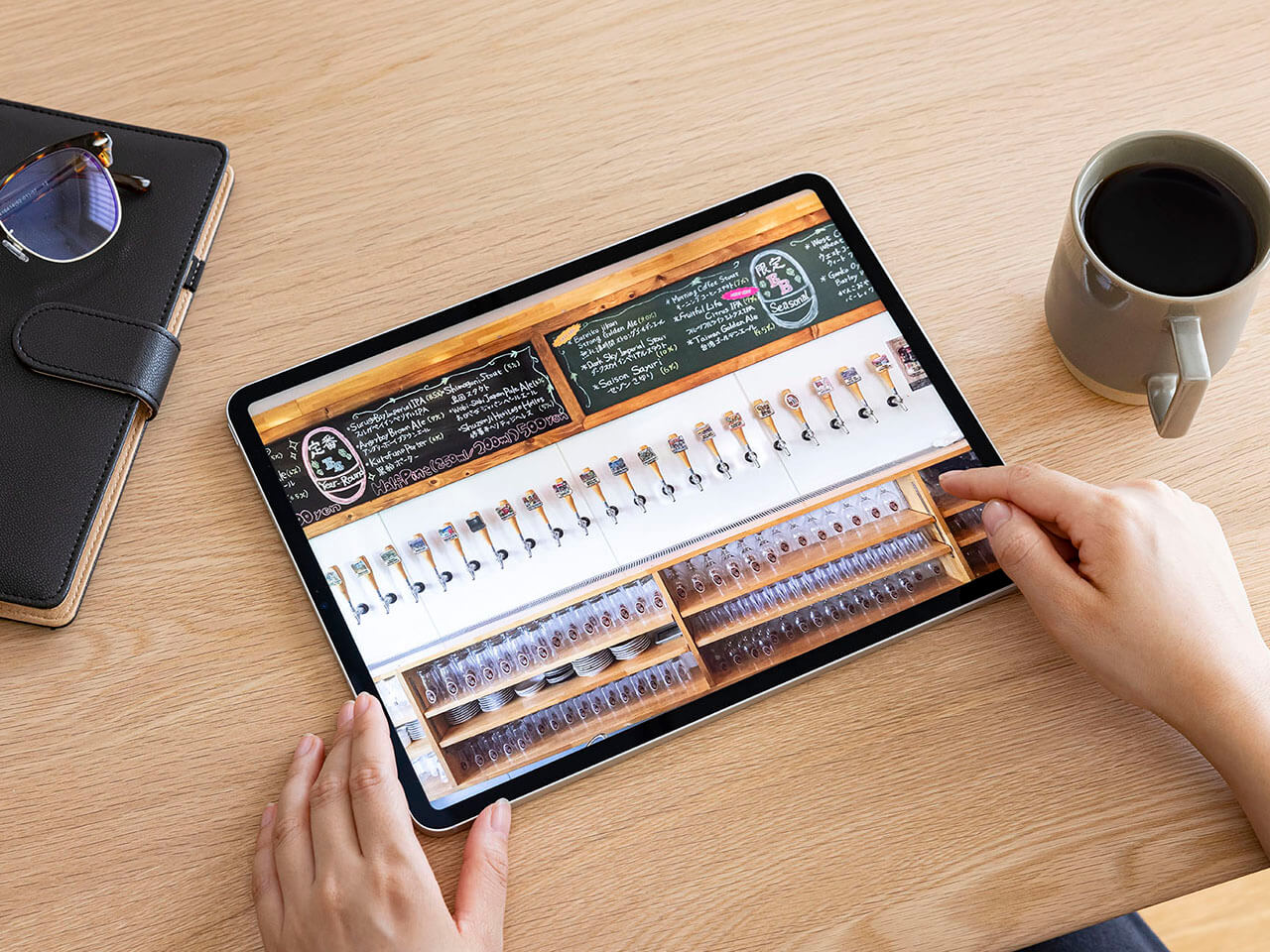 iPad Pro 12.9�C���` ��5���� Wi-Fi 128GB 2021�N�t���f�� MHNG3J/A [�V���o�[]