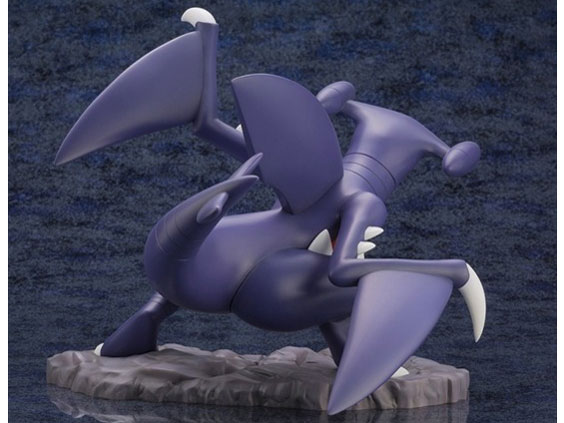 ARTFX J �|�P�b�g�����X�^�[�V���[�Y 1/8 �V���i with �K�u���A�X