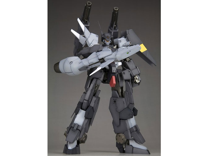 �t���[���A�[���Y 1/100 NSG-12�� �R�{���h�F RE2