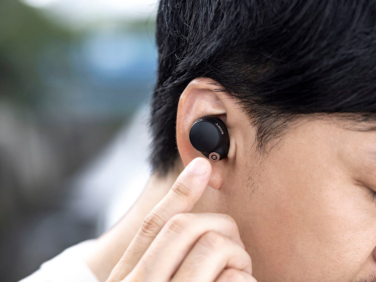 WF-1000XM4 (B) [�u���b�N]