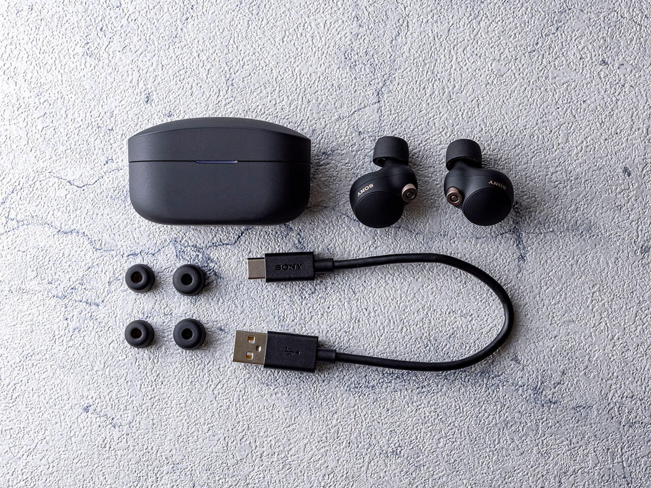 WF-1000XM4 (B) [�u���b�N]