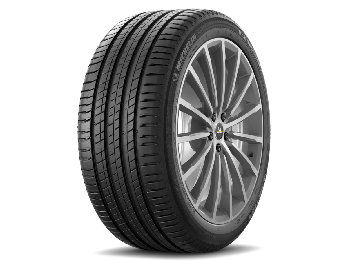 LATITUDE Sport 3 235/50R19 99W MO