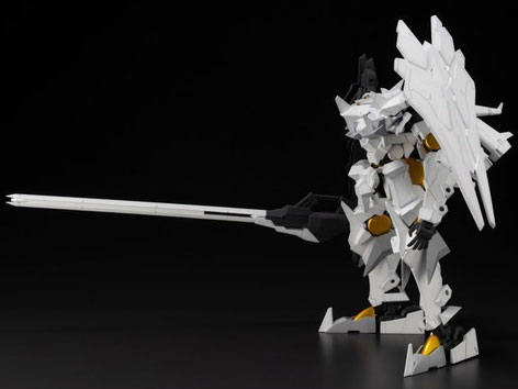 �t���[���A�[���Y 1/100 �^�C�v�E�w�N�^�[ �f�������_��