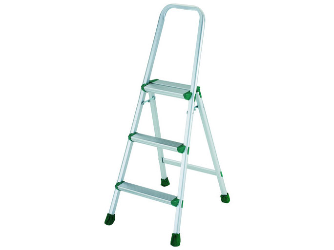 TAU-3 �̐��i�摜