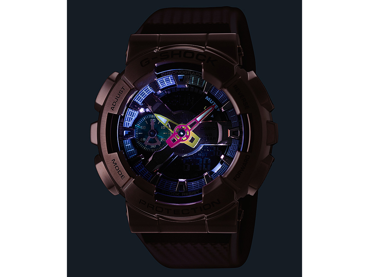 G-SHOCK Metal Covered ���� �ۑI��V�O�l�`���[���f�� GM-110RH-1AJR
