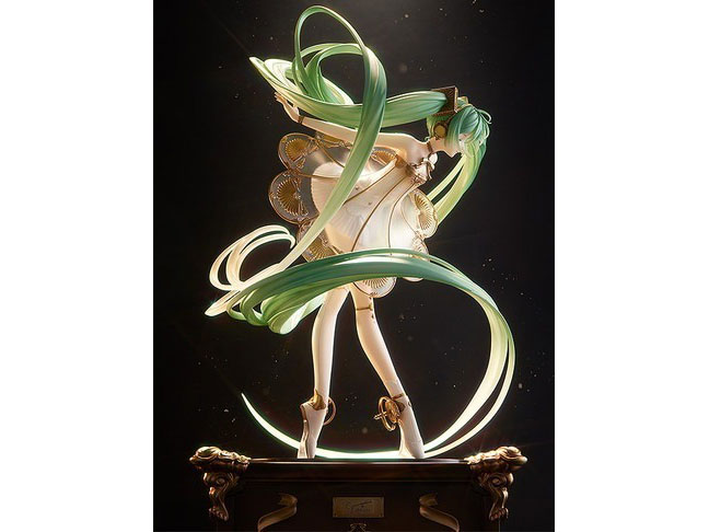 �����~�N�V���t�H�j�[ 5th Anniversary Ver. �̐��i�摜