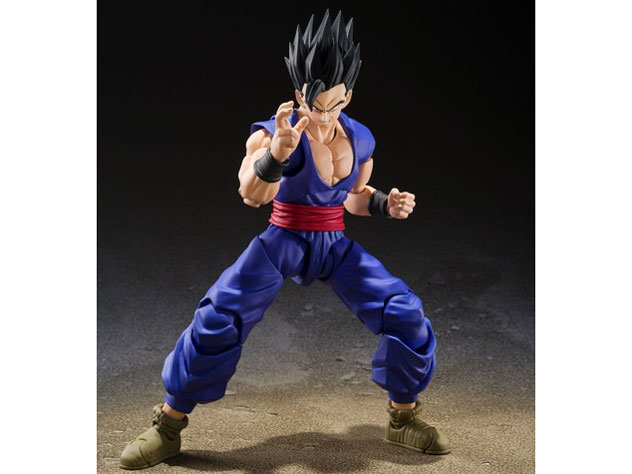 S.H.Figuarts �A���e�B���b�g��� SUPER HERO