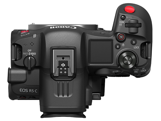 EOS R5 C �{�f�B