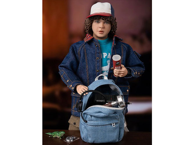 Stranger Things (�X�g�����W���[�E�V���O�X ���m�̐��E) 1/6 Dustin Henderson(1/6 �_�X�e�B���E�w���_�[�\��)