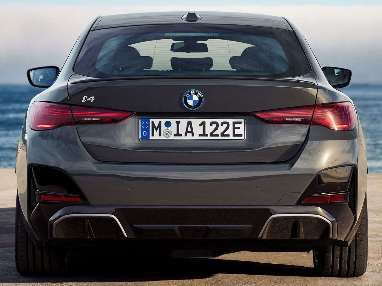 BMW i4 2022年モデル M50の価格・性能・装備・オプション（2022年2月16