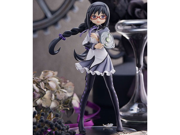 ����� ���@�����܂ǂ����}�M�J[�V��]���t�̕��� POP UP PARADE �Ŕ��قނ�