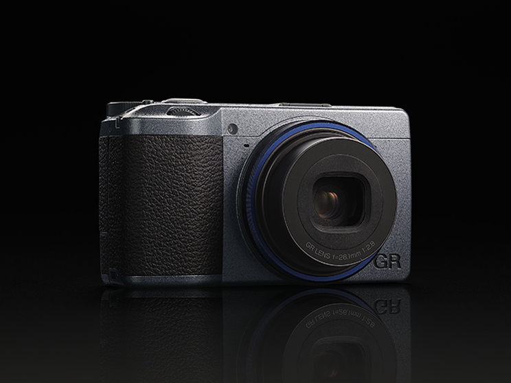 RICOH GR IIIx Urban Edition Special Limited Kit