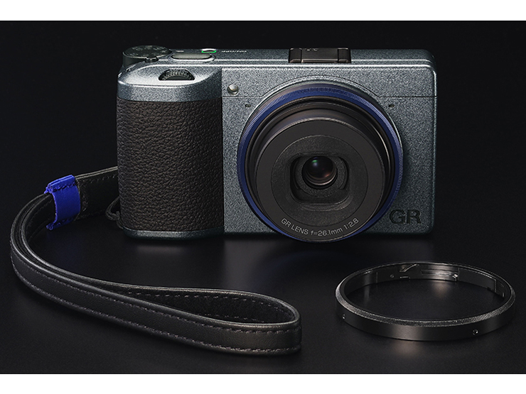 RICOH GR IIIx Urban Edition Special Limited Kit