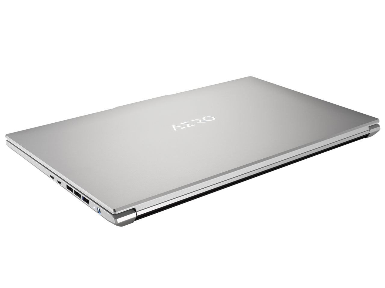 AERO 17 XE5-73JP738HP