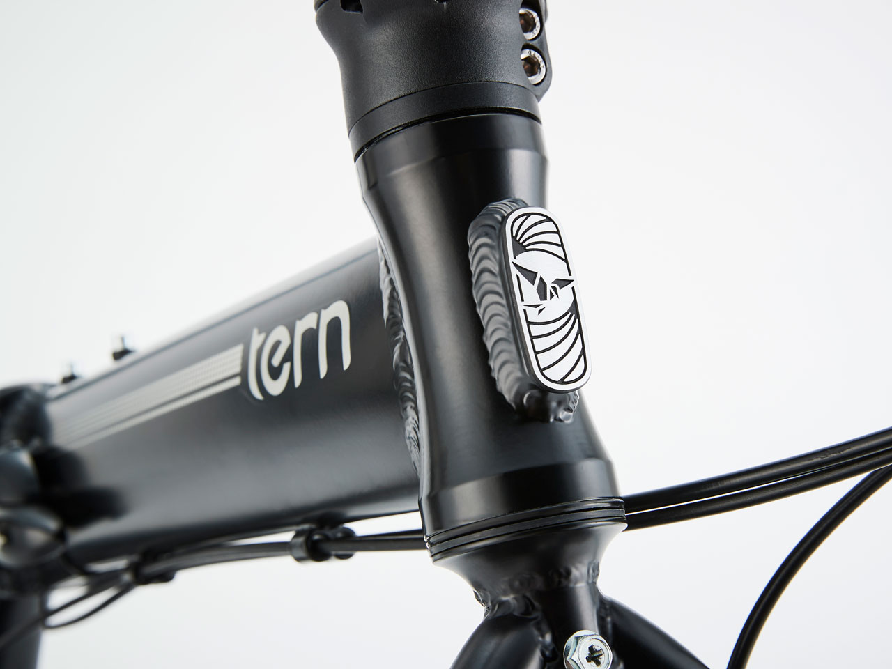 Link B8 2022�N���f�� [Satin Black/Silver]