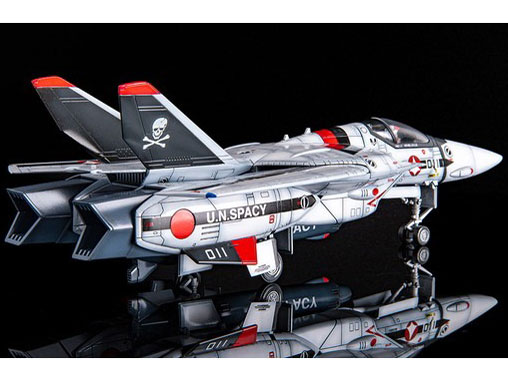 PLAMAX 1/72 VF-1A/S �t�@�C�^�[�o���L���[(����P�@)