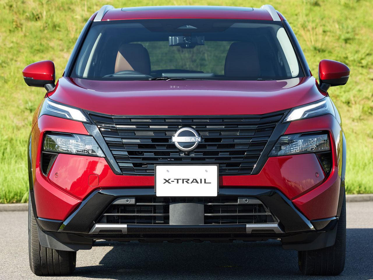 日産 エクストレイル 2022年モデル AUTECH e-4ORCE 2列シート車