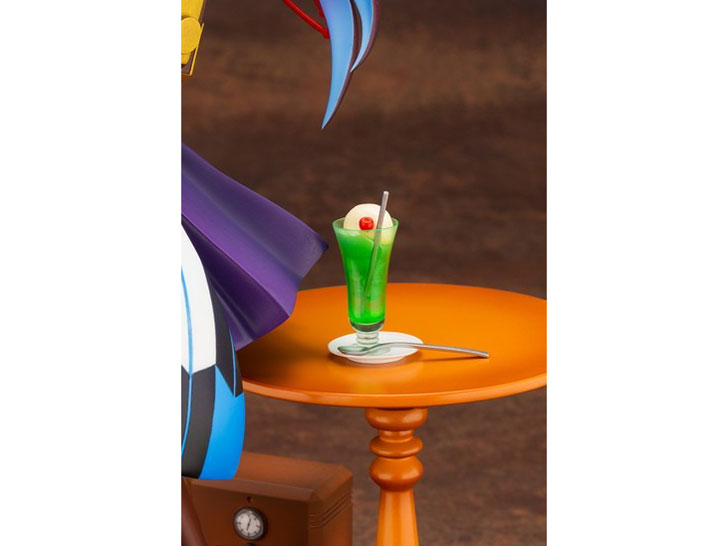 �v���}�h�[�� 1/7 ��H