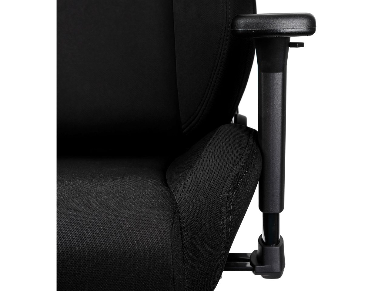 Nitro Concepts S300 PRO NC-S300PRO-B [�u���b�N]