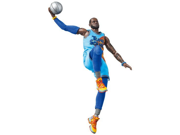 MAFEX LeBron James SPACE JAM A NEW LEGACY Ver.