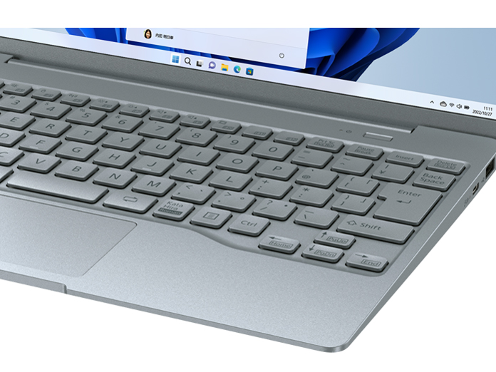 FMV LIFEBOOK CH90/G3 FMVC90G3L [�N���E�h�u���[]