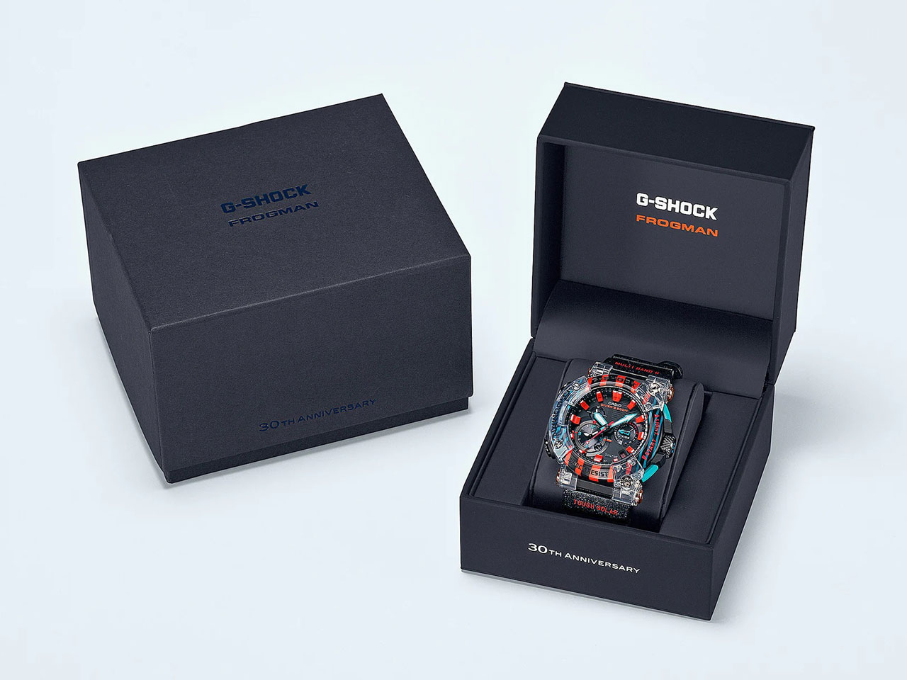 G-SHOCK �}�X�^�[ �I�u G �t���b�O�}�� 30���N�L�O���f�� GWF-A1000APF-1AJR
