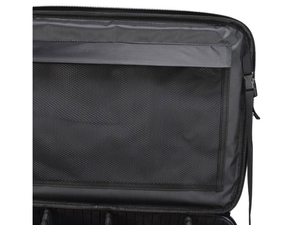 �n�C�u���b�h�P�[�X L E-7718