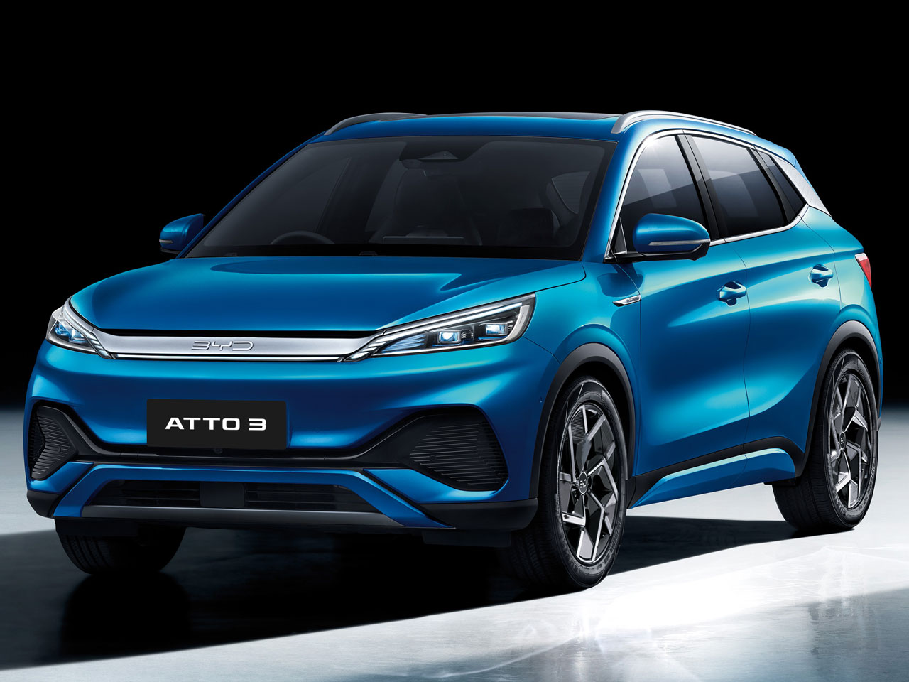 BYD ATTO 3の価格・新型情報・グレード諸元 価格.com