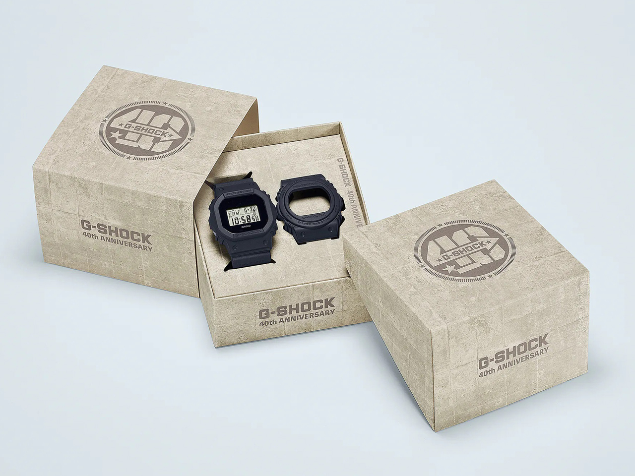 G-SHOCK 40th Anniversary REMASTER BLACK�V���[�Y ���胂�f�� DWE-5657RE-1JR