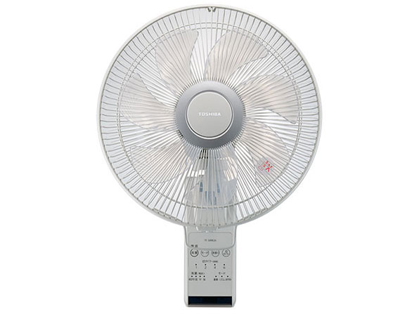 東芝壁掛扇風機（TF-30RK25） 東芝、場所を取らない壁掛け扇風機 - 家電 Watch