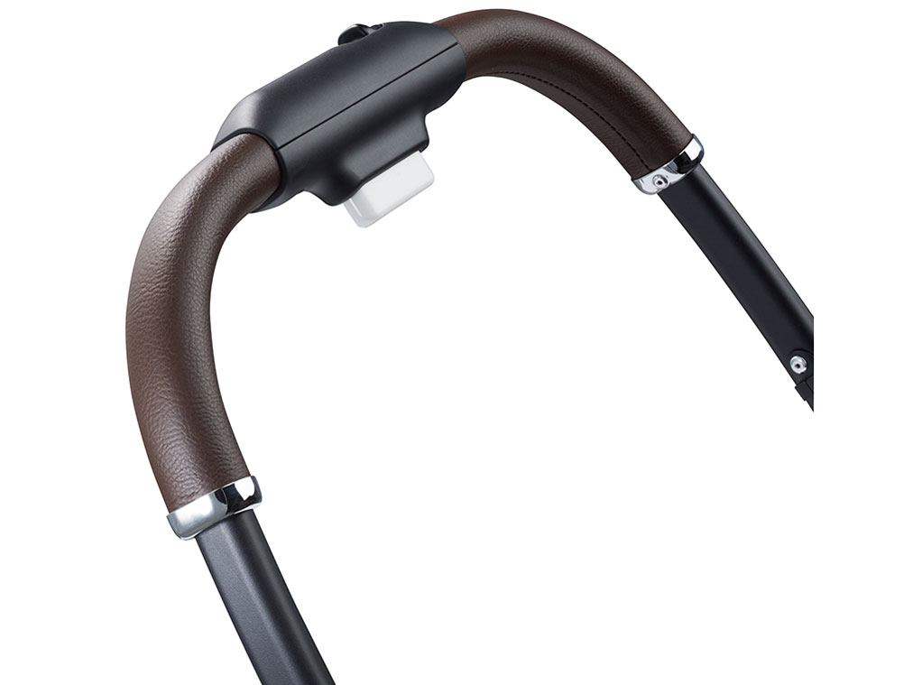 �}�W�J���G�A�[ �t���[ [�u���b�N]