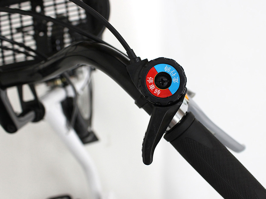 �X�C���O�`���[���[ ���[�^�C�v MG-TRE16L [�z���C�g]