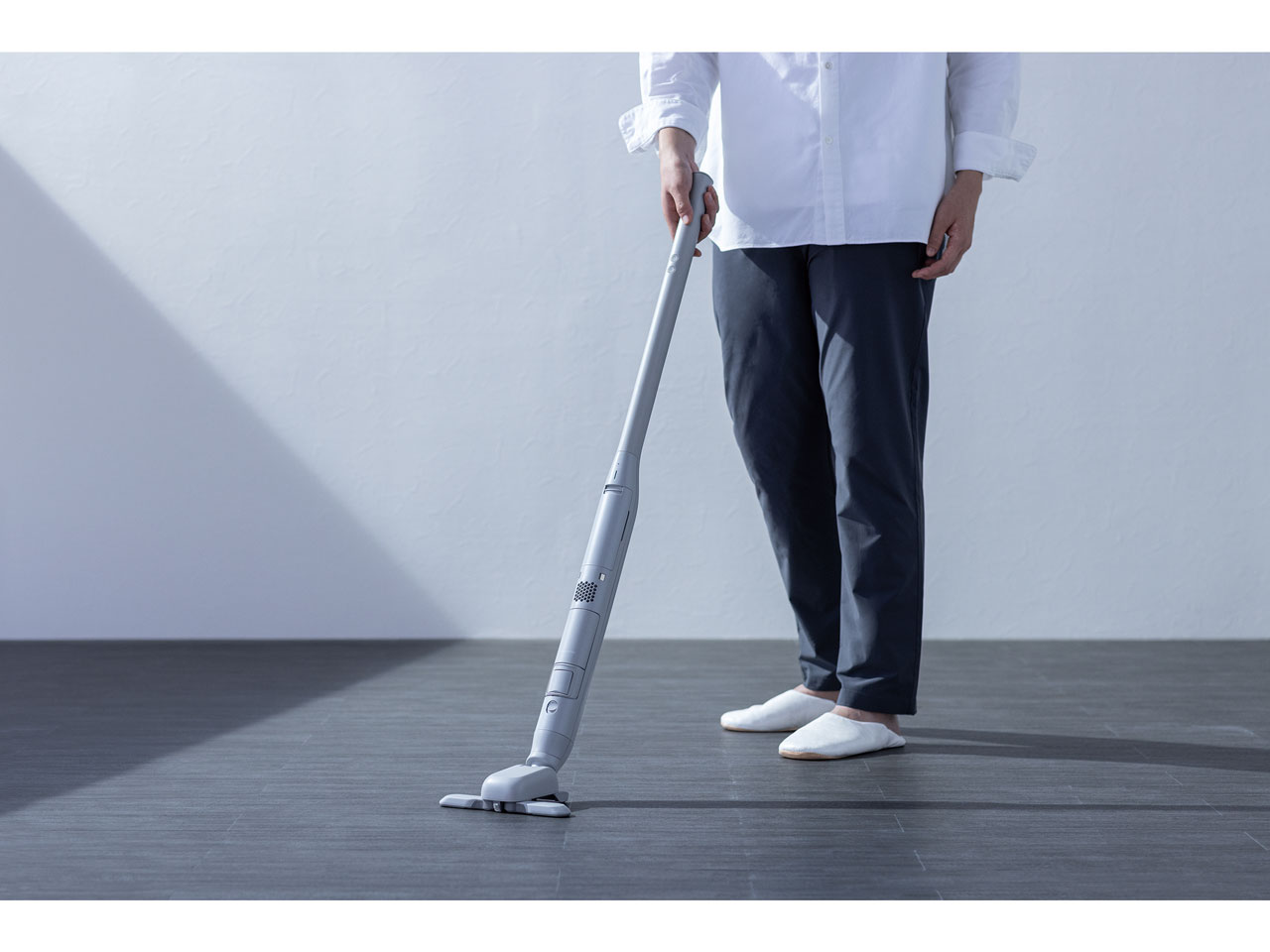 MC-NS70F-H [���C�g�O���[]