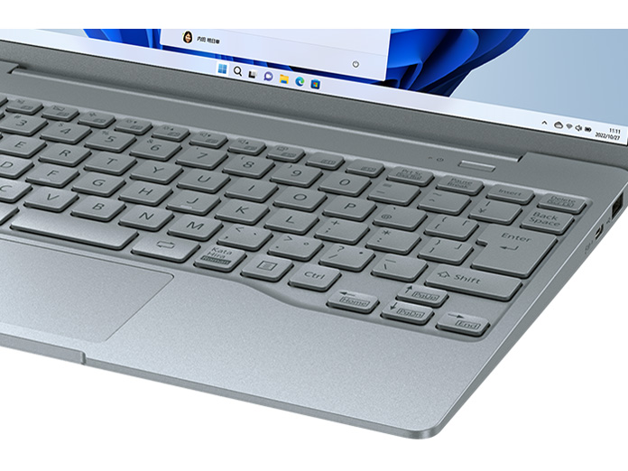 FMV LIFEBOOK CH75/H3 FMVC75H3L [�N���E�h�u���[]