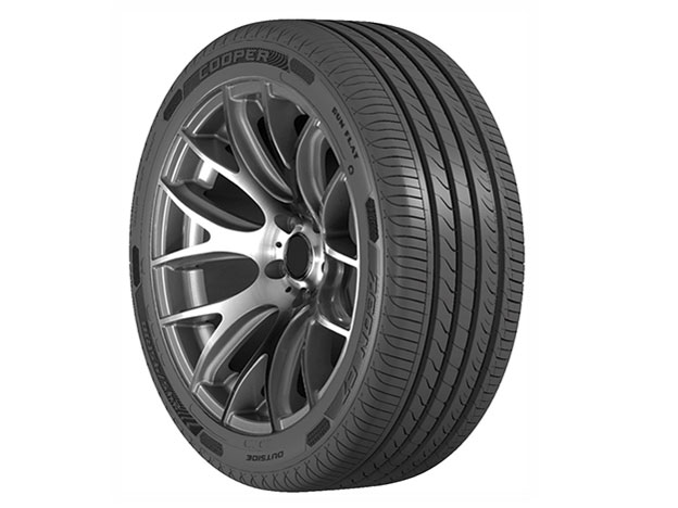 ZEON C7 RFT 245/50R18 100W �̐��i�摜