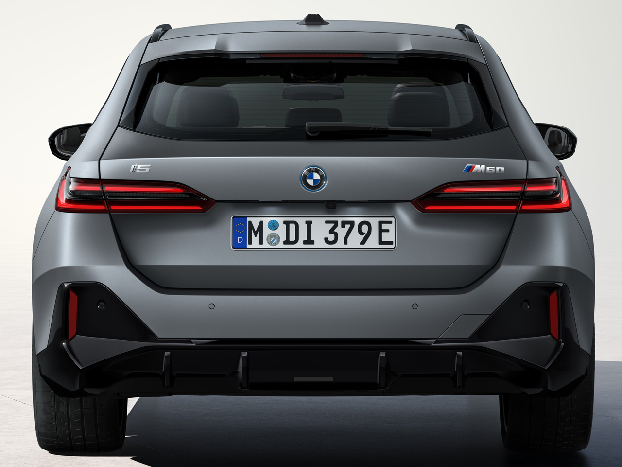 BMW i5 ツーリング 2024年モデルの価格・グレード一覧 価格.com