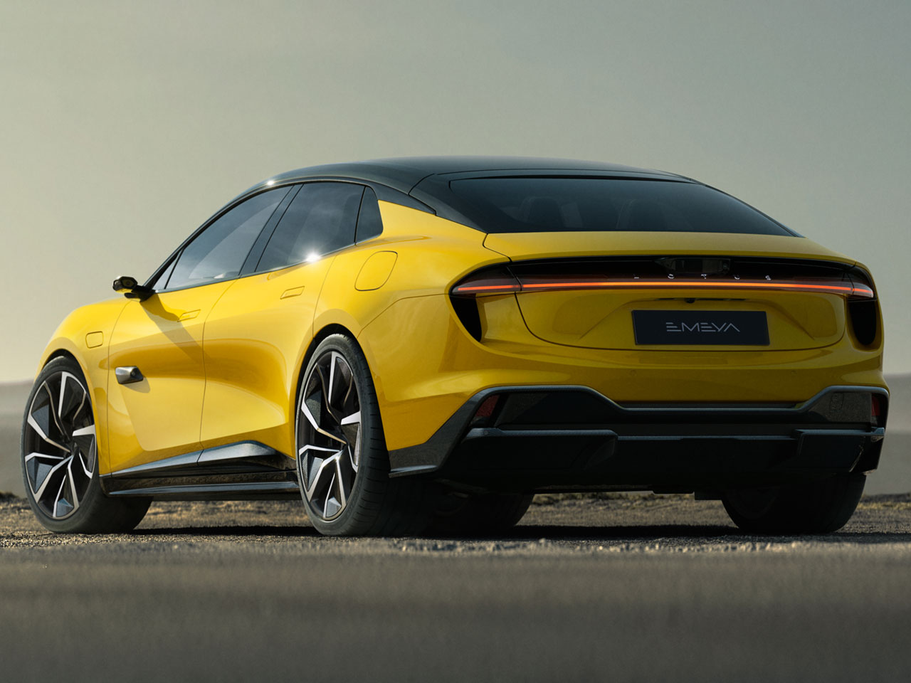 ロータス エメヤ 2024年モデル Sの価格・性能・装備・オプション（2024