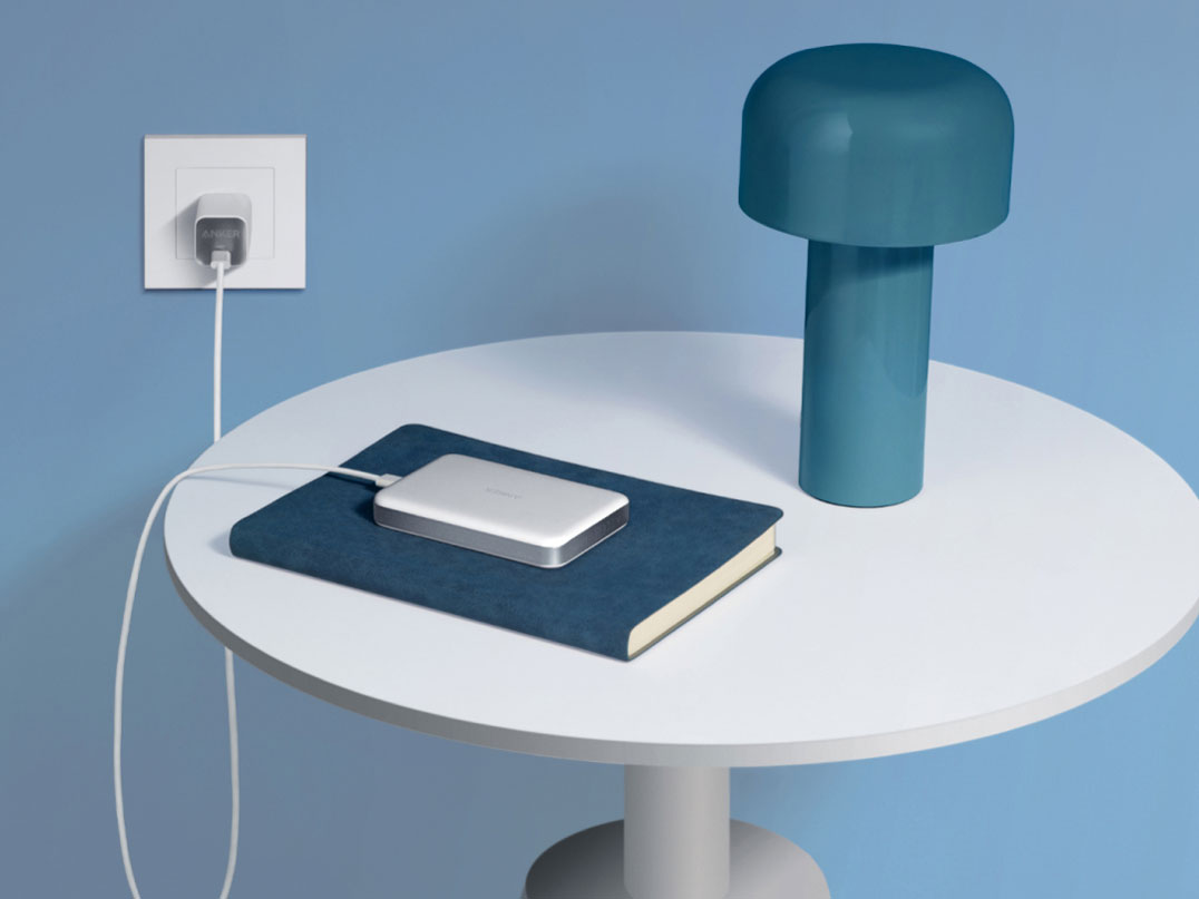 MagGo Power Bank (10000mAh Slim) A1664N21 [�z���C�g]