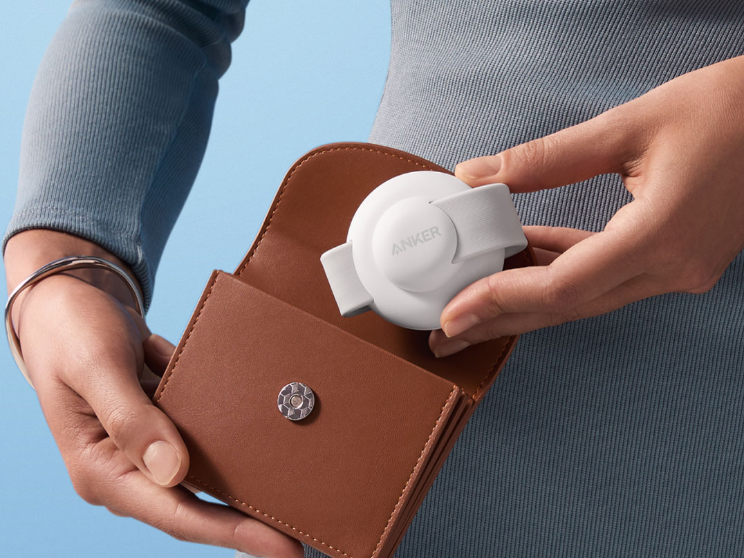 MagGo Wireless Charging Station (3-in-1 Foldable Pad) B25M8N21 [�z���C�g]