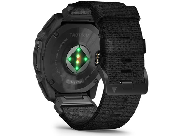 tactix 8 AMOLED 010-03406-12 [�u���b�N]