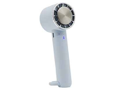 �y���`�F�N�[���n���f�B�t�@�� [�u���[] �̐��i�摜