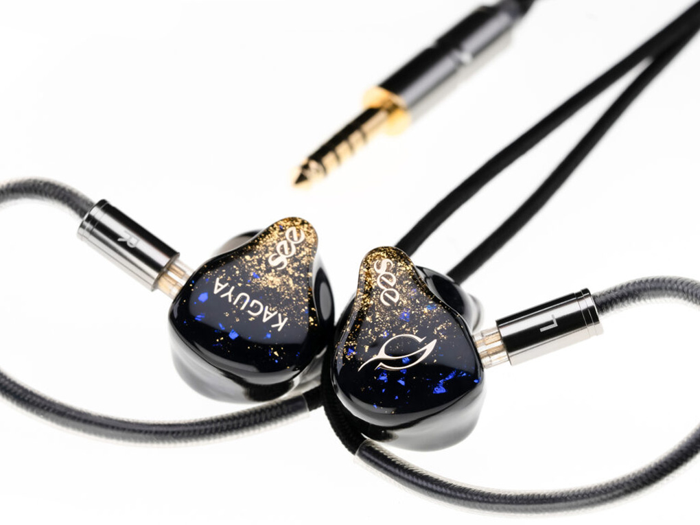 KAGUYA2 �̐��i�摜