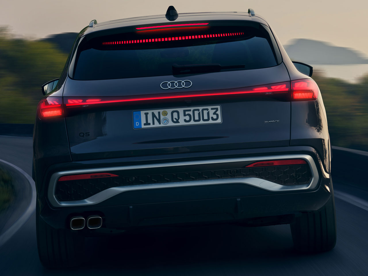 アウディ Q5の価格・新型情報・グレード諸元 価格.com