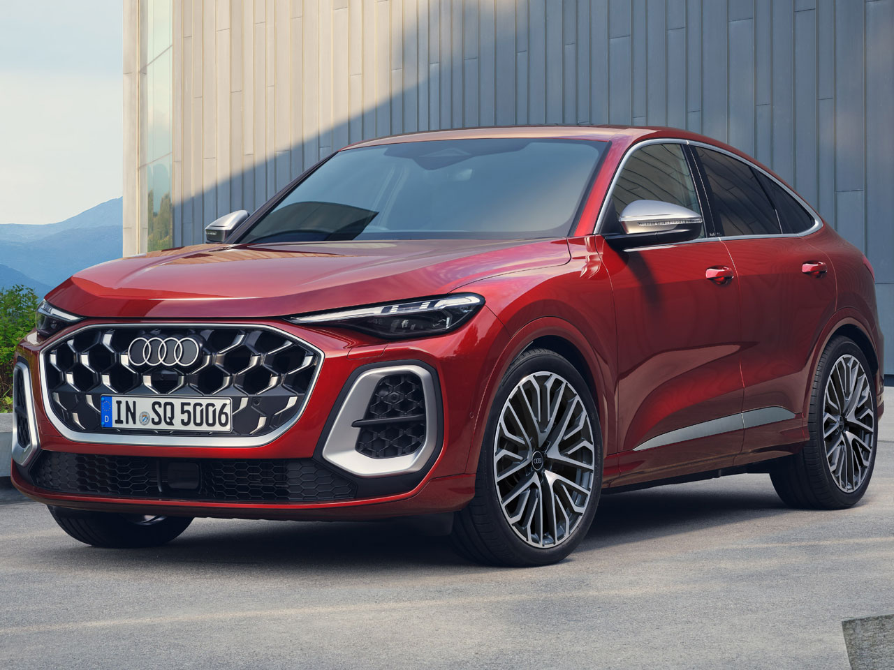 アウディ SQ5 スポーツバックの価格・新型情報・グレード諸元
