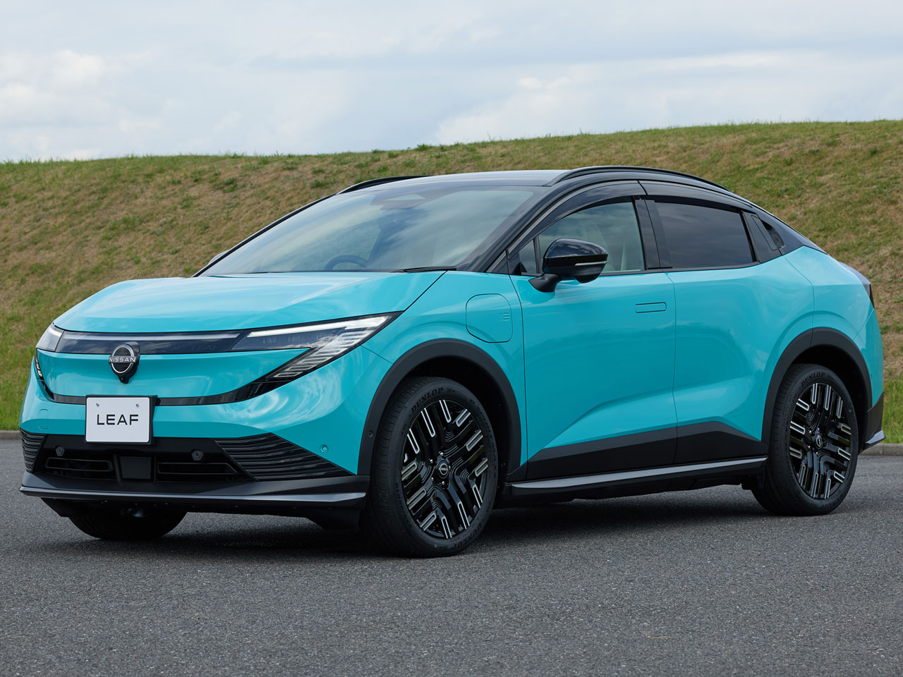 日産 リーフ 2025年モデル 新車画像